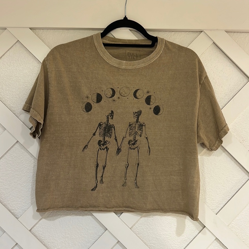 TILLY’S Full Tilt Skeleton Crop Top